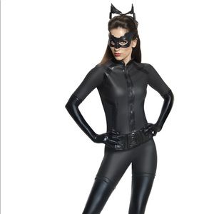 Grand Heritage Catwoman Costume (Worn X1)